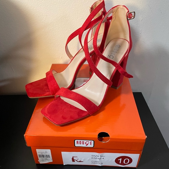 SEXY RED - Picture 5 of 10